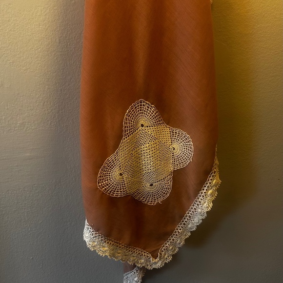 Vintage artisan made challis triangular scarf/shawl - Picture 1 of 3